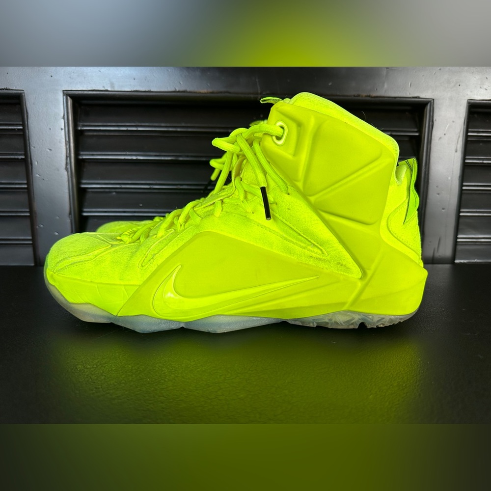 LEBRON 12 EXT
